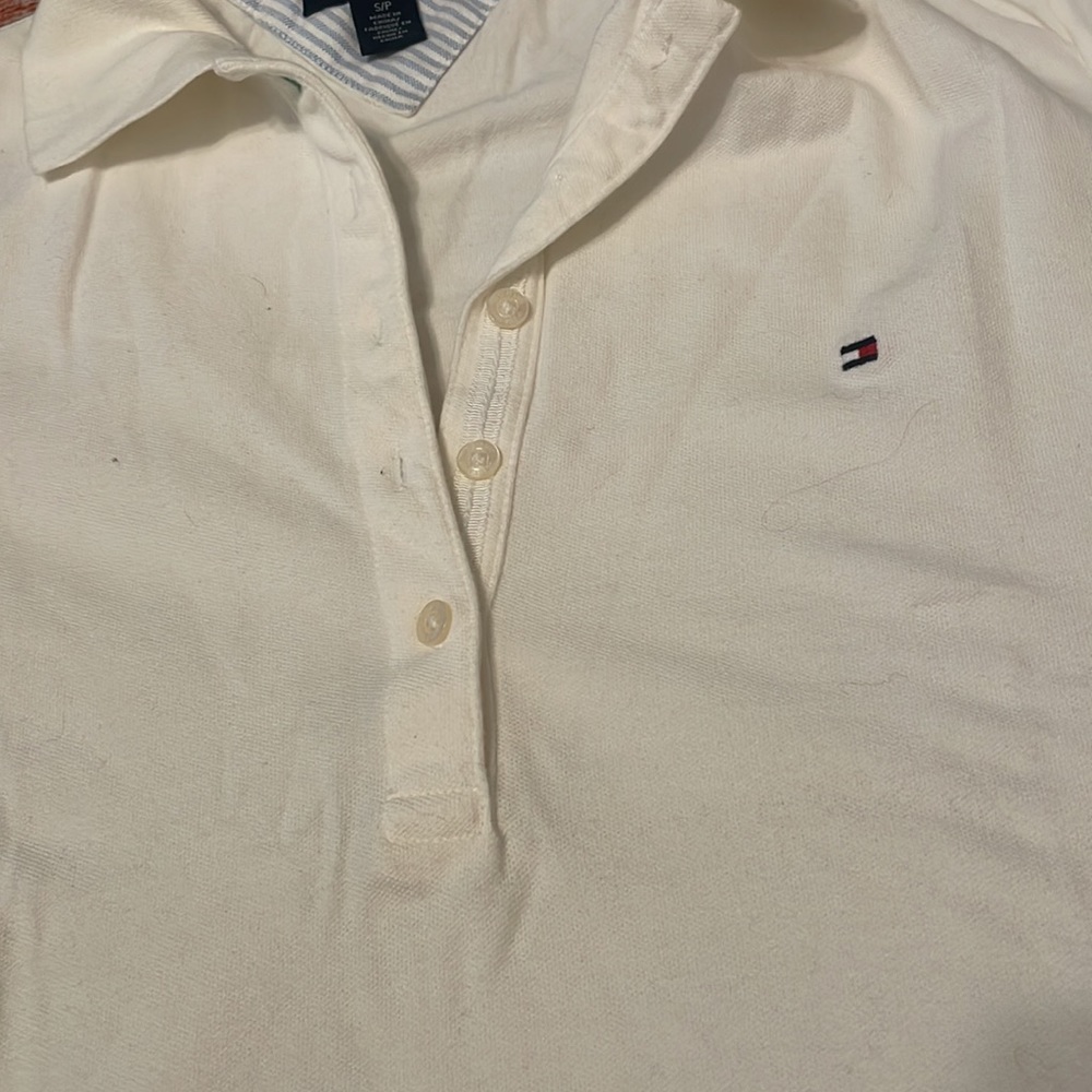 White collared shirt - Picture 3 of 4